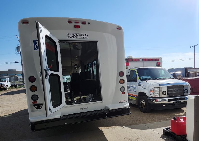 remise à neuf d'ambulance et d'autobus canada